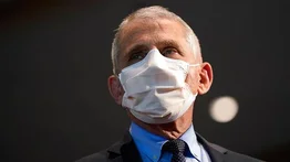 Fauci considera "terrible" que EE.UU. se acerque a 500.000 muertes por COVID-19