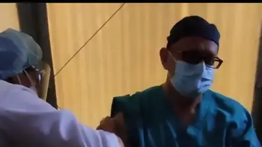 Jefe de emergencia del centro centinela del Táchira fue el primero en recibir la vacuna Jefe de emergencia del centro centinela del Táchira fue el primero en recibir la vacuna