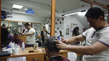 Barberías y peluquerías se niegan a desaparecer Barberías y peluquerías se niegan a desaparecer
