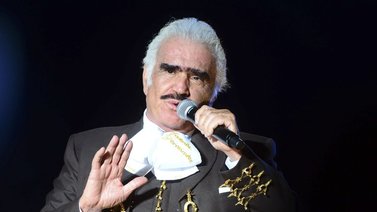 Vicente Fernández revela que sufrió acoso sexual