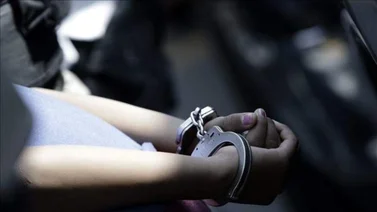 Atraparon a madre que abandonó a su hija en un basurero