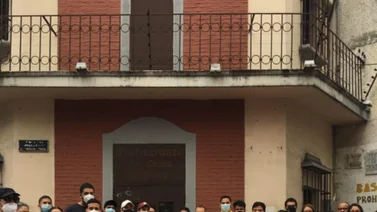 Jóvenes y estudiantes protestan en el centro de Caracas (+Video)
