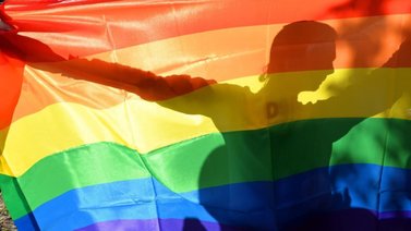 Movimientos LGBTI llegan a la entrada del Palacio Federal Legislativo