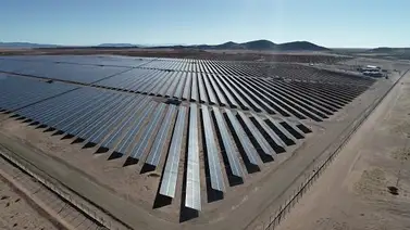 Bolivia inaugura su planta solar más grande y la más alta del mundo Bolivia inaugura su planta solar más grande y la más alta del mundo
