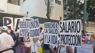 Trabajadores de la salud protestan en el Hospital J.M. de los Ríos (+Video)