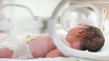 ¡Bebé milagro! Estuvo muerto cuando nació y logró sobrevivir a tres enfermedades, incluida el coronavirus ¡Bebé milagro! Estuvo muerto cuando nació y logró sobrevivir a tres enfermedades, incluida el coronavirus