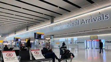 Reino Unido refuerza el control fronterizo con nuevos test y pena de cárcel Reino Unido refuerza el control fronterizo con nuevos test y pena de cárcel