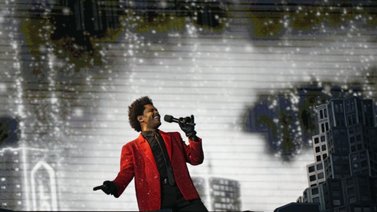 The Weeknd brilló en el espectáculo más atípico de la historia del Super Bowl (+Video)