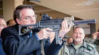 Bolsonaro dijo que no le tiene miedo "al pueblo armado" Bolsonaro dijo que no le tiene miedo "al pueblo armado"