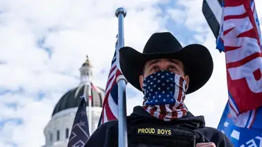 Canadá incluye a organización Proud Boys en su lista de grupos terroristas Canadá incluye a organización Proud Boys en su lista de grupos terroristas