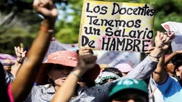 Educadores venezolanos piden mejores salarios