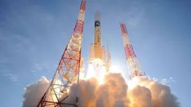Irán lanza con éxito un nuevo cohete portador de satélites