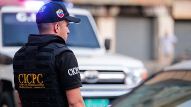 Capturan a dos sujetos que estafaban a sus víctimas por Facebook