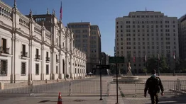 Chile suspende cuarentena los fines de semana en cinco barrios de Santiago