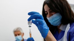 Austria recomienda no vacunar a mayores de 65 con AstraZeneca
