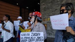 Sociedad civil protestó en la embajada de Argentina en Caracas por violación de joven venezolana