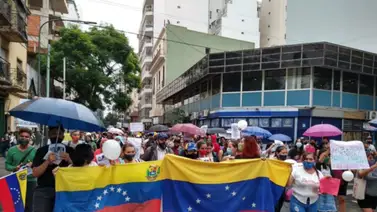 Venezolanos en Argentina piden justicia por caso de joven violada (+Video) Venezolanos en Argentina piden justicia por caso de joven violada (+Video)