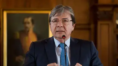 Muere el ministro de Defensa de Colombia, Carlos Holmes Trujillo por COVID-19 Muere el ministro de Defensa de Colombia, Carlos Holmes Trujillo por COVID-19