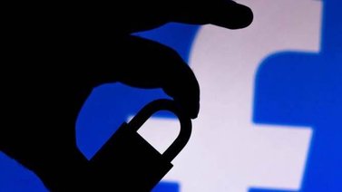 Comité de Facebook decidirá levantar prohibición permanente de Trump