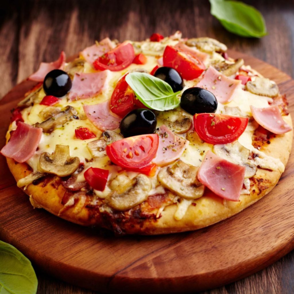 Pizza, el más famoso de los panes italianos Pizza, el más famoso de los panes italianos