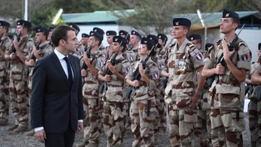 Francia ajusta nivel de sus tropas en la región africana del Sahel
