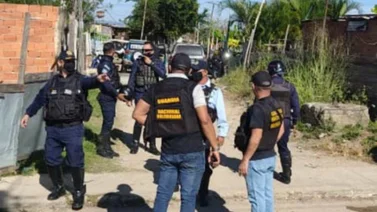 Rehenes son rescatados en una finca tras abatir al secuestrador