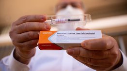 Turquía inicia la vacunación con Sinovac, a pesar de dudas médicas