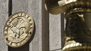 Banco Central de Chile ampliará reserva de divisas para reforzar liquidez