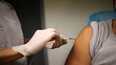 EE.UU. pide vacuna a mayores de 65 años y no reservar la segunda dosis EE.UU. pide vacuna a mayores de 65 años y no reservar la segunda dosis