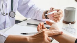 Extraña condición genética afecta a paciente asintomático de COVID-19