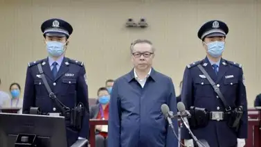 China condenó a muerte a exbanquero en "mayor caso de corrupción financiera" China condenó a muerte a exbanquero en "mayor caso de corrupción financiera"