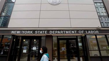 Gobierno de EEUU empieza a enviar ayuda de 600 dólares