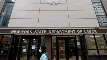 Gobierno de EEUU empieza a enviar ayuda de 600 dólares