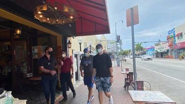 Florida espera 127.000 nuevas dosis, mientras aumentan contagios