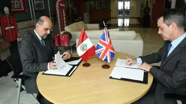 Perú ratifica su acuerdo comercial con el Reino Unido para después del Brexit Perú ratifica su acuerdo comercial con el Reino Unido para después del Brexit