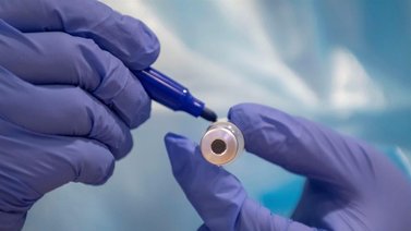 Pfizer retrasa la entrega de vacunas en ocho países europeos