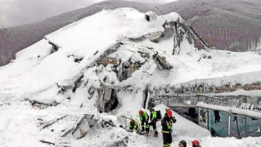 6 muertos y 18 desaparecidos en Teherán por avalanchas de nieve