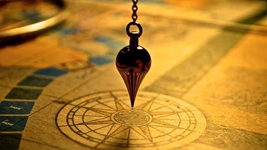 Limpia tus chakras y aura con el péndulo