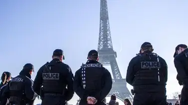 Abaten a hombre que mata a tres policías en presunto tiroteo en Francia Abaten a hombre que mata a tres policías en presunto tiroteo en Francia