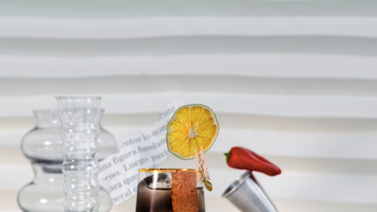 Cocteles inspirados en muebles de Herman Miller para las fiestas