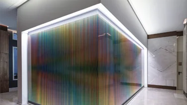Madrileños viven rodeados de arte de Carlos Cruz-Diez