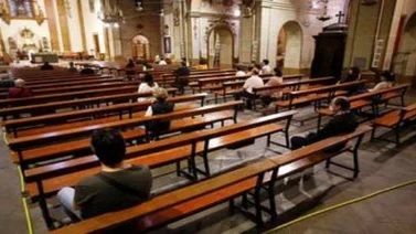 Vaticano permite celebrar hasta cuatro misas en Navidad