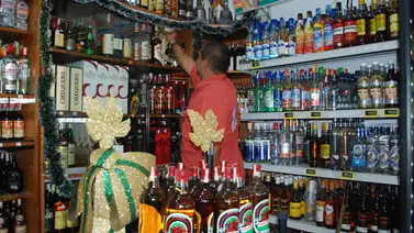 Licoreros resisten a pesar de la pandemia y la cuarentena Licoreros resisten a pesar de la pandemia y la cuarentena