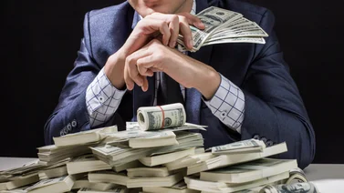 Empresa británica convierte en millonarios a decenas de sus empleados
