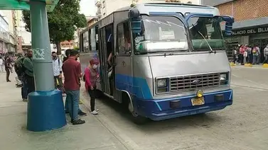 Aumento del transporte público golpea fuerte el bolsillo Aumento del transporte público golpea fuerte el bolsillo