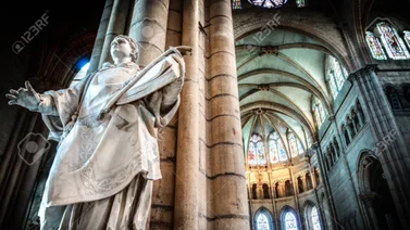 Iglesia católica francesa perdió unos 90 millones de euros