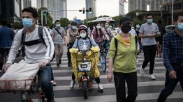Wuhan vuelve a la normalidad casi un año después del primer caso de COVID-19