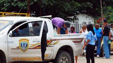 Una mujer mató a su esposo a puñaladas por 40 dólares
