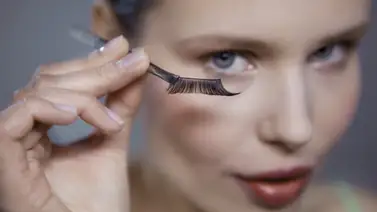 Peligros de usar pestañas postizas Peligros de usar pestañas postizas