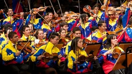 Gobierno donó 10 mil canaimitas al Sistema de Orquestas y Coros de Venezuela